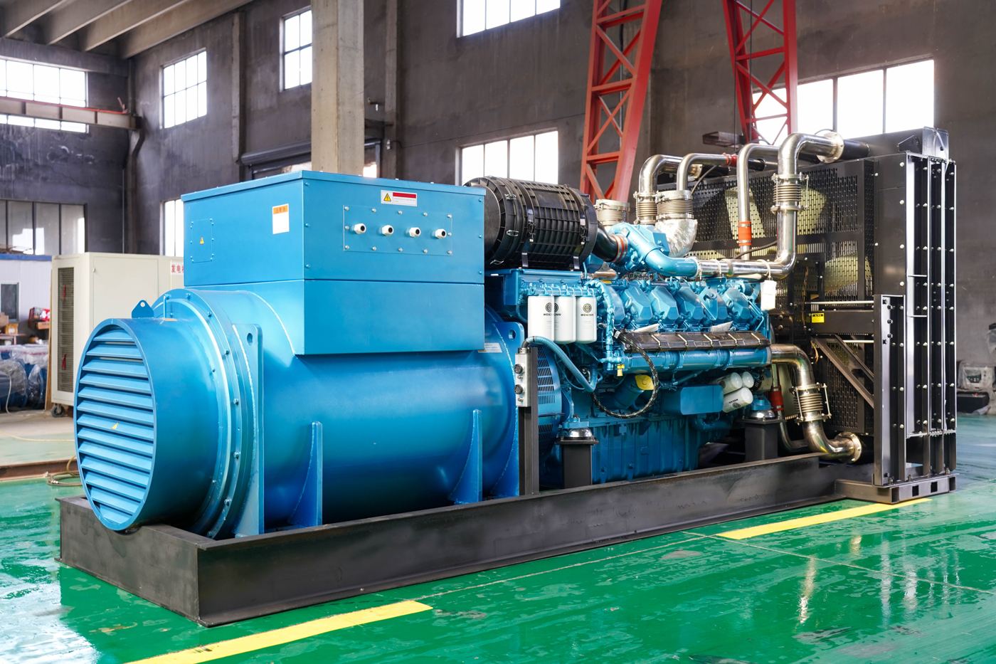 Large open-frame set, alternator end